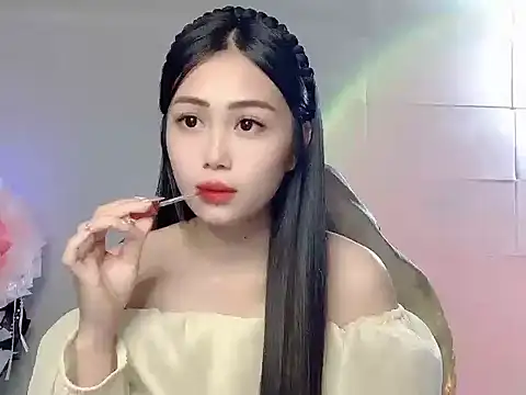 Lyly4757 online show from December 2025 05:42:02 PM