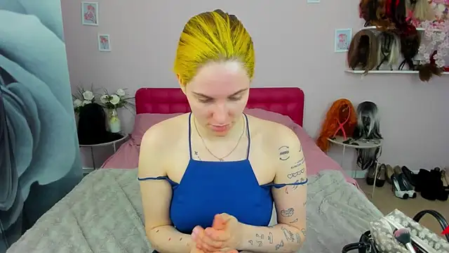 Snapshot of SabrinaRayX chatting on April 2026 12:36:01 PM SabrinaRayX online show from April 2026 12:36:01 PM