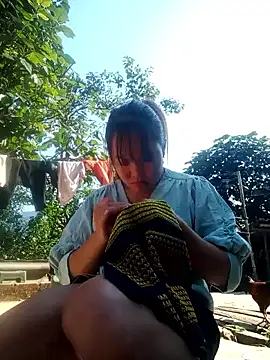 Snapshot of emilyzz chatting on November 2025 07:08:01 AM emilyzz online show from November 2025 07:08:01 AM