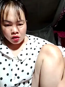 emilyzz online show from February 2026 08:49:01 AM