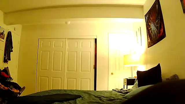 Ariasweetaspie online show from November 2025 04:00:01 AM