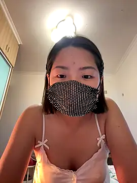 Snapshot of TiNa_wiwi chatting on October 2025 09:38:02 AM TiNa wiwi online show from October 2025 09:38:02 AM