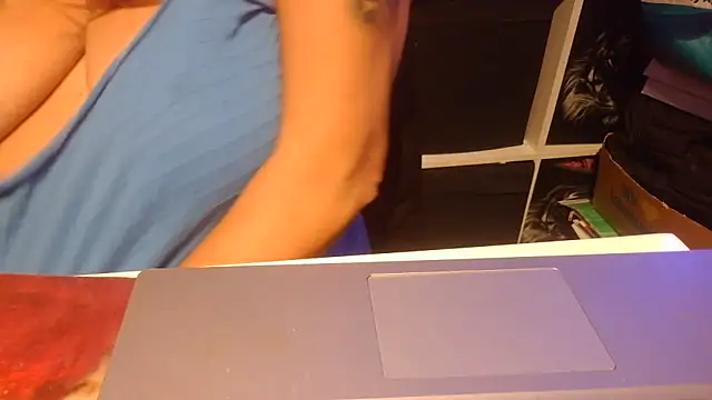 Snapshot of Milf_Lady_Frankfurt chatting on October 2025 08:28:02 PM Milf Lady Frankfurt online show from October 2025 08:28:02 PM