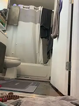 Texxaspearl online show from October 2025 11:51:02 AM