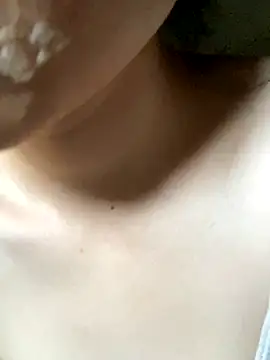 Bella sexy98 online show from October 2025 12:31:01 AM