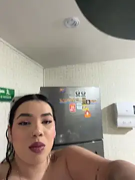 krisstenSantos online show from March 2026 01:40:02 PM