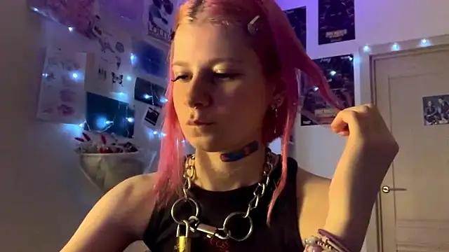 Snapshot of PinkVampire chatting on September 2025 05:04:01 PM PinkVampire online show from September 2025 05:04:01 PM