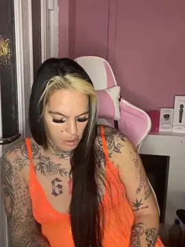 Snapshot of DIRTY_PAISLEY_X chatting on November 2025 04:40:02 PM DIRTY PAISLEY X online show from November 2025 04:40:02 PM