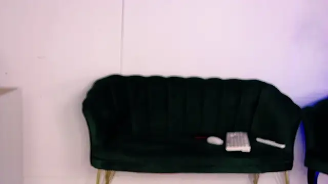 AmiraRees online show from October 2025 06:44:01 AM