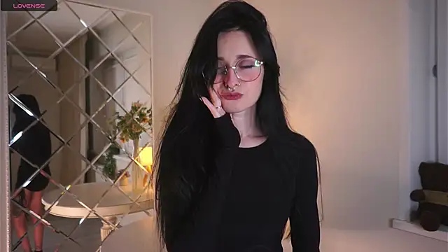 Snapshot of DarcyAspacio chatting on September 2025 11:24:01 AM DarcyAspacio online show from September 2025 11:24:01 AM