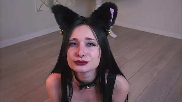 Snapshot of DarcyAspacio chatting on October 2025 11:42:01 AM DarcyAspacio online show from October 2025 11:42:01 AM