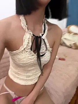 Snapshot of qiqi_x chatting on March 2026 02:34:01 PM qiqi x online show from March 2026 02:34:01 PM