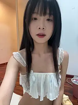 Snapshot of qiqi_x chatting on May 2026 02:14:02 PM qiqi x online show from May 2026 02:14:02 PM