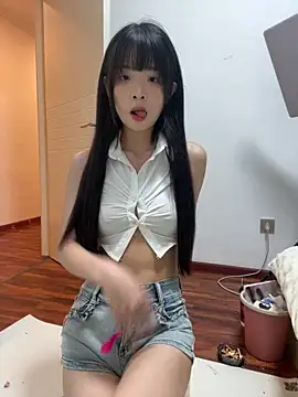 Snapshot of qiqi_x chatting on May 2026 03:30:02 PM qiqi x online show from May 2026 03:30:02 PM