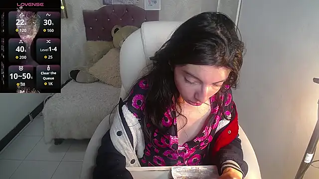 Snapshot of alllyson_ chatting on November 2025 07:57:01 PM alllyson online show from November 2025 07:57:01 PM