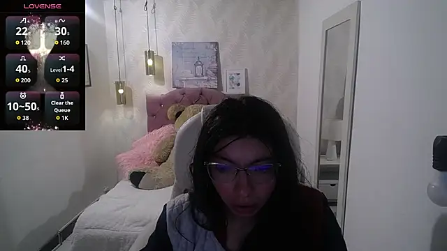 Snapshot of alllyson_ chatting on November 2025 07:57:01 PM alllyson online show from November 2025 07:57:01 PM