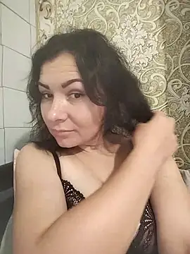 Snapshot of Mia24Blove chatting on August 2026 07:29:01 AM Mia24Blove online show from August 2026 07:29:01 AM