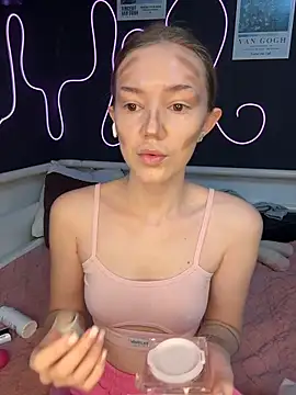 MilaMoone online show from February 2026 11:22:01 AM