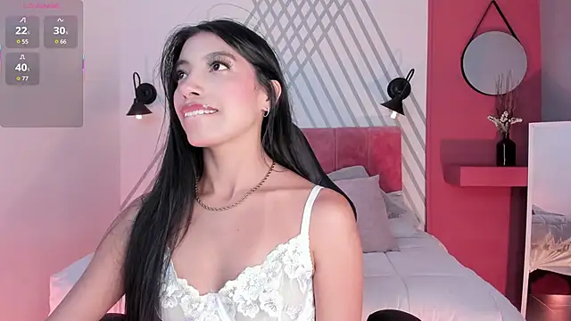 Snapshot of Tiffany_Low chatting on March 2026 01:17:02 PM Tiffany Low online show from March 2026 01:17:02 PM