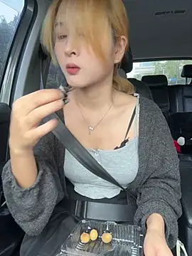 yuki june online show from October 2025 08:26:01 AM