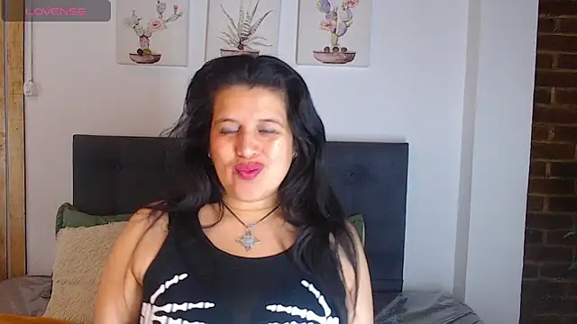 Andrea secret  online show from November 2025 02:28:01 PM