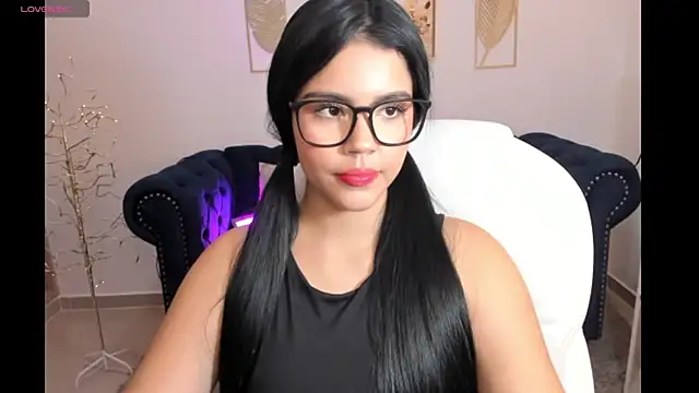 Mila blaze online show from November 2025 02:00:01 AM