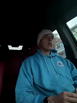 mattebret11 online show from December 2025 11:06:02 AM