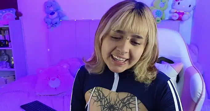 NekoWaifu online show from February 2026 02:14:01 PM