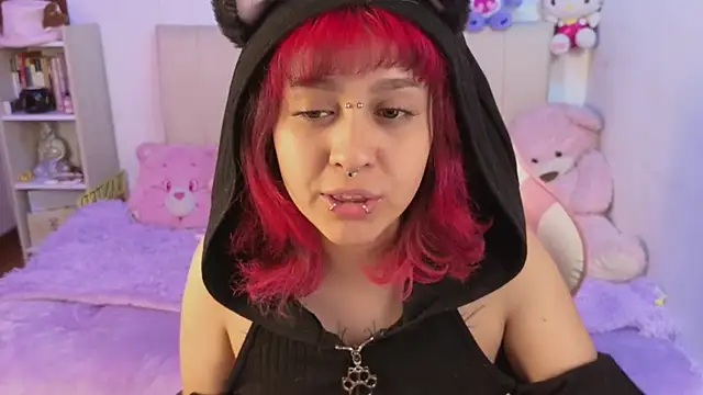 Snapshot of NekoWaifu chatting on July 2026 03:40:01 PM NekoWaifu online show from July 2026 03:40:01 PM