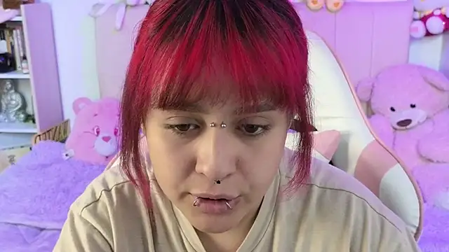 Snapshot of NekoWaifu chatting on July 2026 05:26:02 PM NekoWaifu online show from July 2026 05:26:02 PM