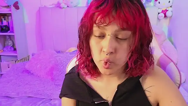 Snapshot of NekoWaifu chatting on July 2026 05:44:01 PM NekoWaifu online show from July 2026 05:44:01 PM