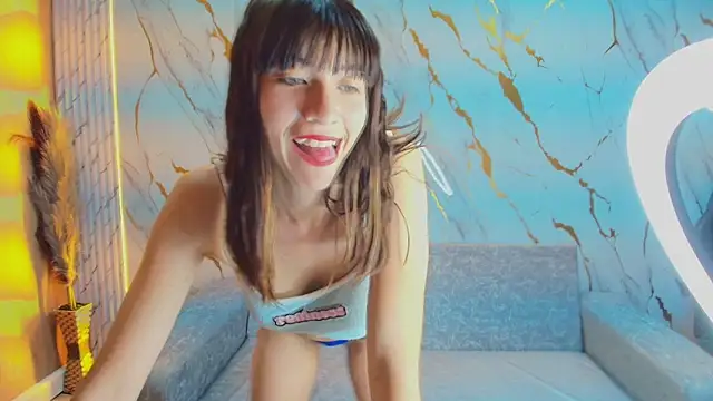 Isabella Blondetf online show from October 2025 01:12:02 PM