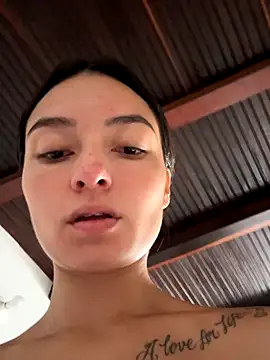 Snapshot of MiaKane99 chatting on October 2025 12:05:02 PM MiaKane99 online show from October 2025 12:05:02 PM