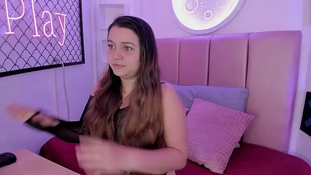 sophiee09  online show from October 2025 01:29:02 PM