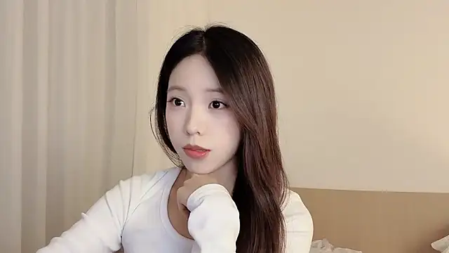 Meng 777 online show from November 2025 12:07:01 PM