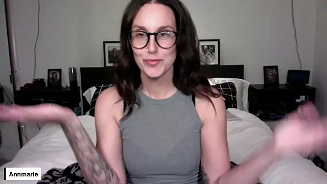 Snapshot of annmarieferrara chatting on January 2026 03:42:02 AM annmarieferrara online show from January 2026 03:42:02 AM