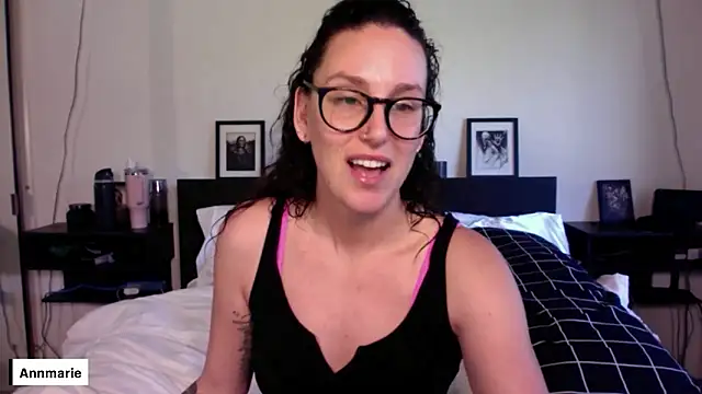 Snapshot of annmarieferrara chatting on February 2026 04:43:02 PM annmarieferrara online show from February 2026 04:43:02 PM