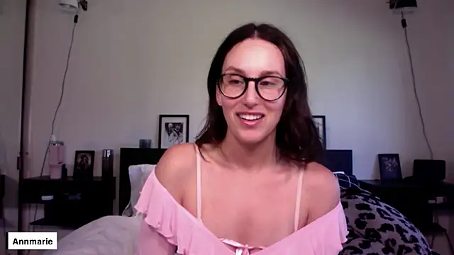 Snapshot of annmarieferrara chatting on February 2026 04:47:02 PM annmarieferrara online show from February 2026 04:47:02 PM