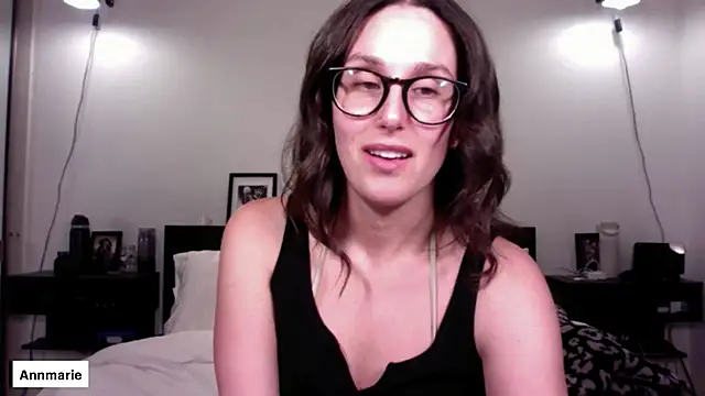 Snapshot of annmarieferrara chatting on February 2026 03:47:01 AM annmarieferrara online show from February 2026 03:47:01 AM