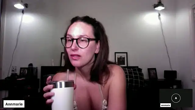 Snapshot of annmarieferrara chatting on April 2026 02:15:01 PM annmarieferrara online show from April 2026 02:15:01 PM