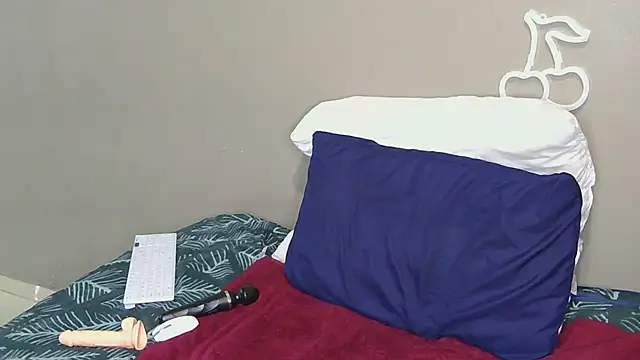 Snapshot of Serafynn chatting on September 2025 01:49:01 PM Serafynn online show from September 2025 01:49:01 PM