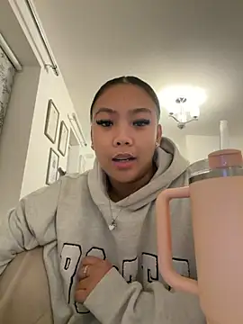 MissCherryyxox online show from September 2025 07:18:02 PM