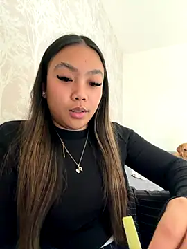 MissCherryyxox online show from October 2025 01:10:01 PM