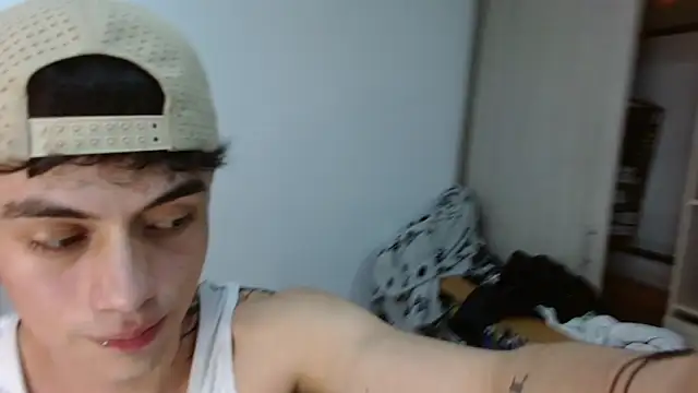 Snapshot of jaico_santos chatting on May 2026 11:21:01 PM jaico santos online show from May 2026 11:21:01 PM