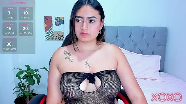 mia hajar333 online show from December 2025 08:49:02 PM