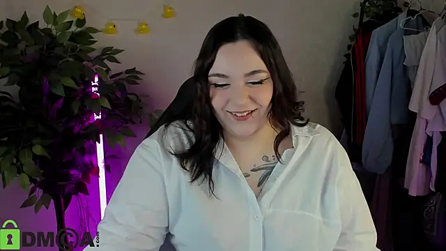 Mia R0ss online show from February 2026 11:42:02 PM