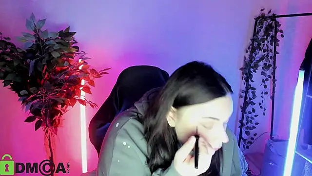 Mia R0ss online show from February 2026 11:05:02 PM