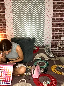 KaMila M00N online show from September 2025 02:00:02 PM