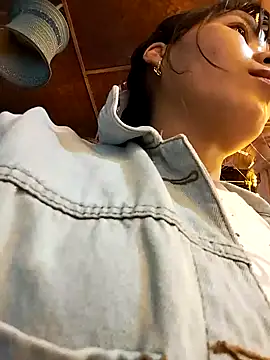 linhkem-cute online show from September 2025 07:26:02 PM