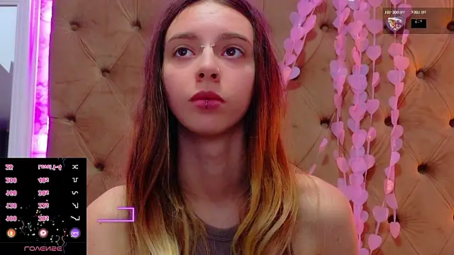 CoraVex online show from March 2026 05:01:02 AM